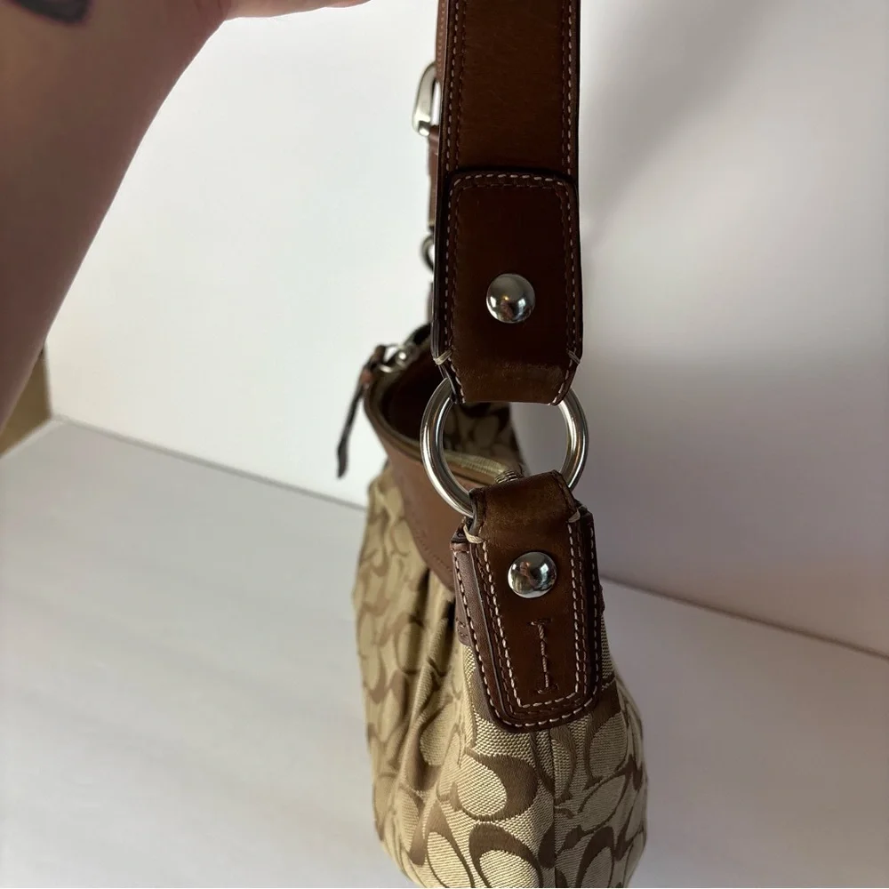 Coach Hobo Tan and Brown Signature Shoulder Bag Canvas Leather - Picture 3 of 12